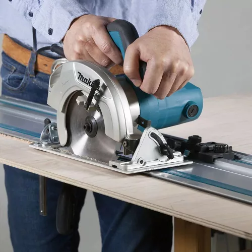 Makita körfűrészgép HS6601J