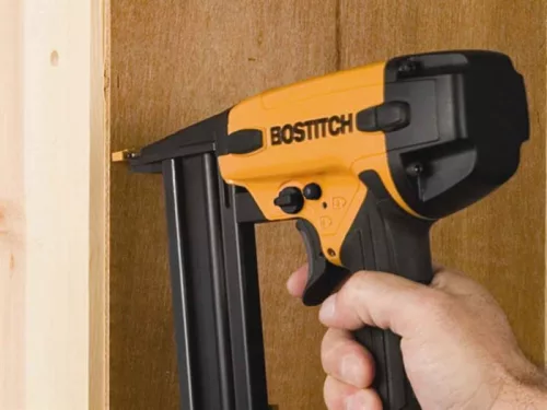 Bostitch SX1838-E tűzőgép levegős közepes sorozatú 12-38 MM